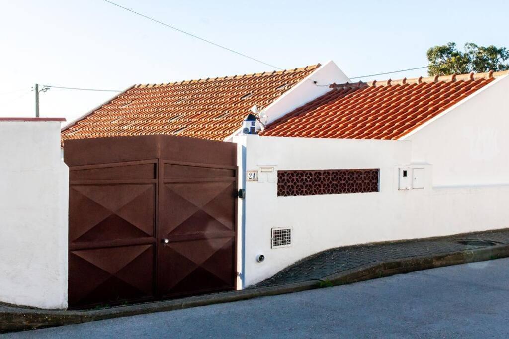 Casa Da Ti' Milia Villa Encarnacao Exteriör bild